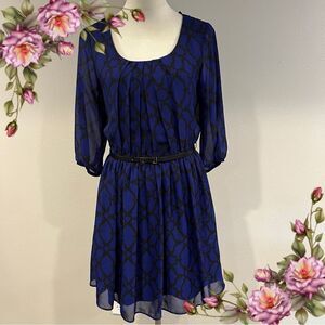 IZ Byer long sleeve mini Dress with belt size medium